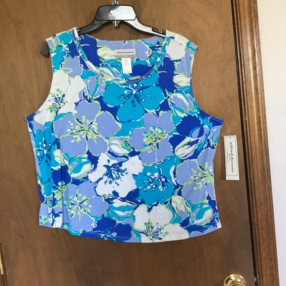 Offer$15 Alfred Dunner sleeveless floral top embellished neckline XLP - Picture 4 of 17